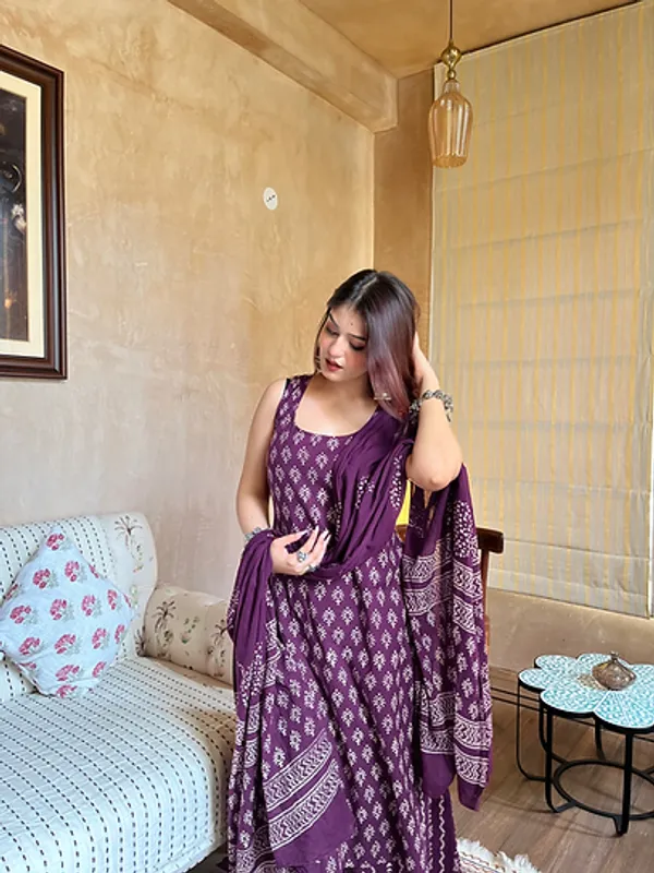 Women's_Purple_Ethnic_Anarkali_Dress_With_Dupatta