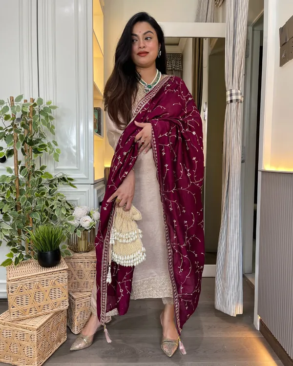Beige_Embellished_Kurta_Set_With_Maroon_Dupatta