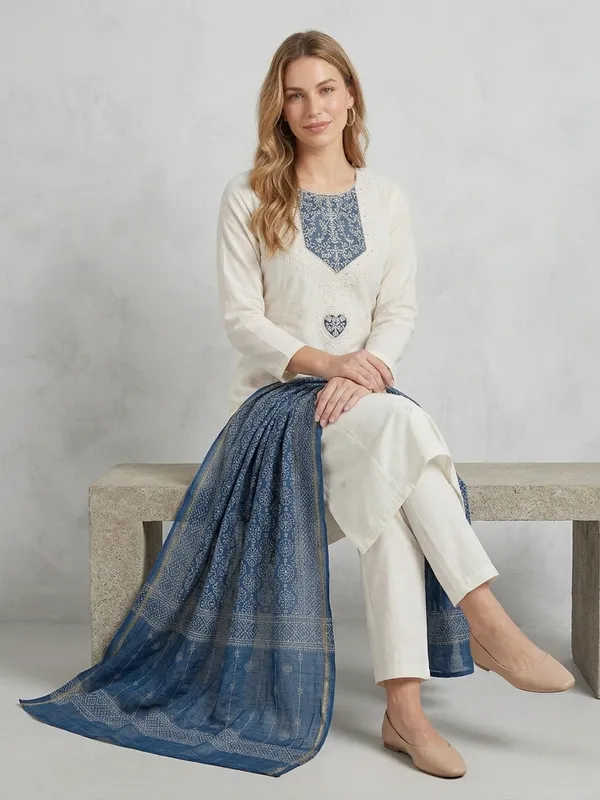White_Kurta_Set_With_Blue_Embroidered_Dupatta_Ethnic_Wear_For_Women