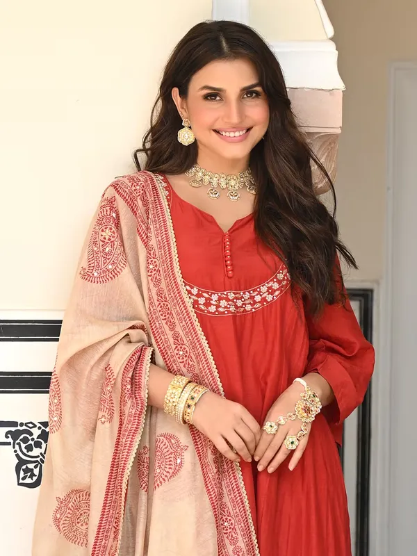 Black_Anarkali_Suit_Set_With_Embellished_Neckline_And_Printed_Dupatta