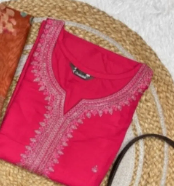 Pink_Embroidered_Ethnic_Kurti_With_Dupatta_Set