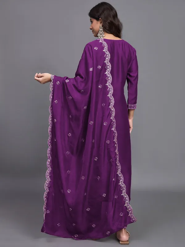 Purple_Embroidered_Kurta_Set_With_Dupatta_Women's_Ethnic_Wear