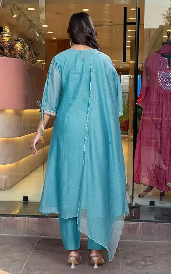 Turquoise_Embroidered_Kurti_Set_With_Matching_Pants