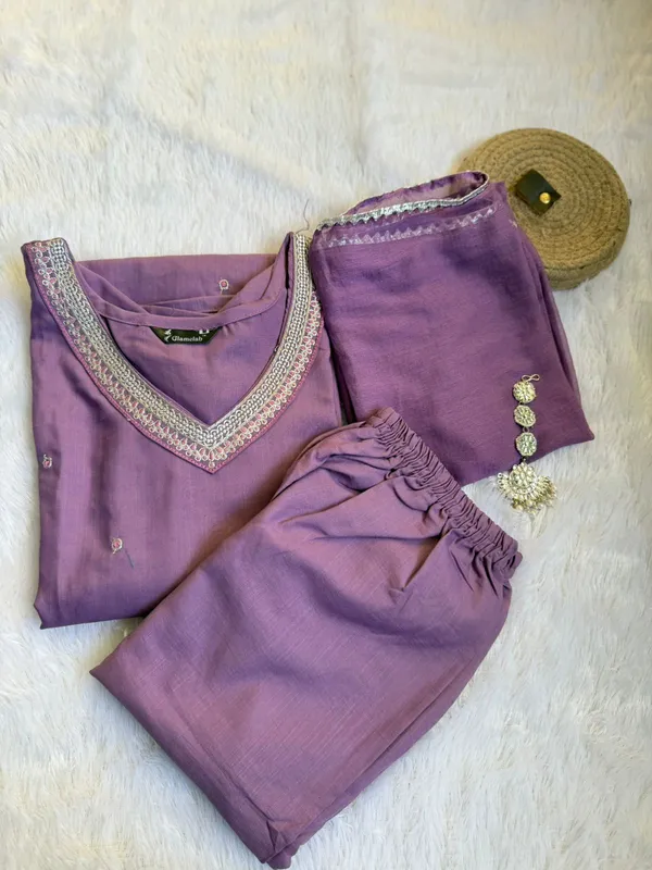 Purple_Ethnic_Kurta_Set_With_Dupatta_For_Women