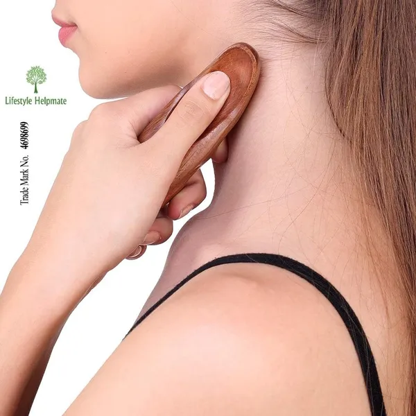 Wooden_Bamboo_Massage_Roller_Tool_For_Body_Therapy_And_Muscle_Relief