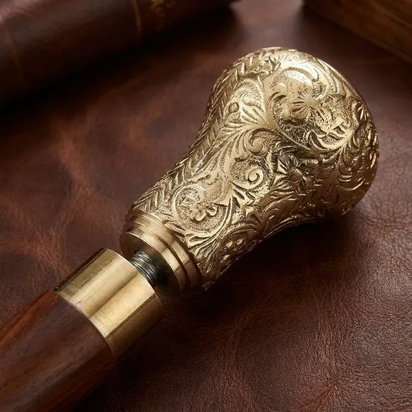 Vintage_Brass_Walking_Stick_With_Ornate_Handle