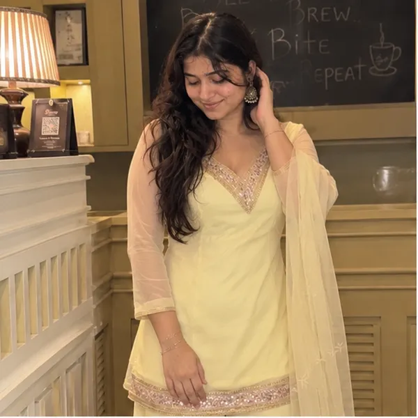 Light_Yellow_Georgette_Zari_Embroidered_Straight_Kurta_With_Fitted_Pant_And_Dupatta_Set