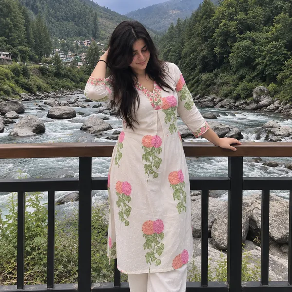Off_White_Cotton_Multicolor_Rose_Printed_Straight_Kurta_With_White_Palazzo_Set