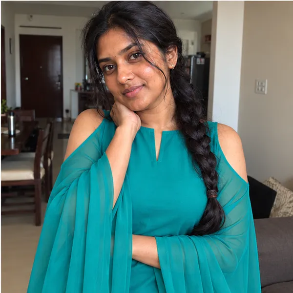 Rama_Green_Viscose_Rayon_Cold_Shoulder_Straight_Kurta_With_Pearl_Lace_Hem_And_Pant_Set