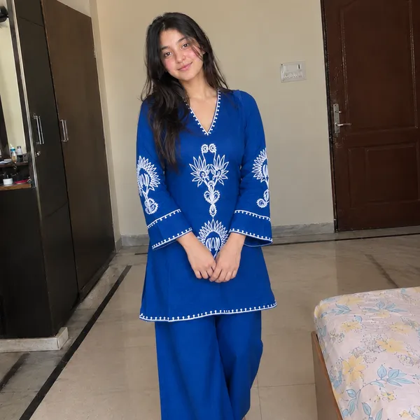 Royal_Blue_Cotton_White_Floral_Embroidered_V_Neck_Kurta_With_Wide_Leg_Palazzo_Set