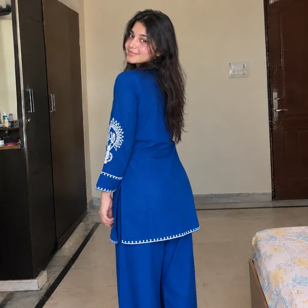 Royal_Blue_Cotton_White_Floral_Embroidered_V_Neck_Kurta_With_Wide_Leg_Palazzo_Set