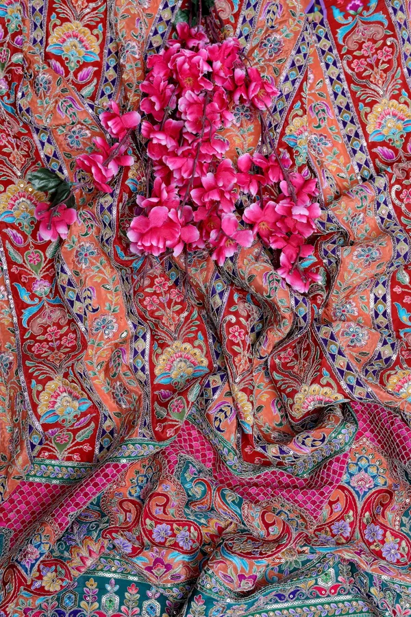 Floral_Stripe_Placement_Print_Fabric_With_Ornamental_Border