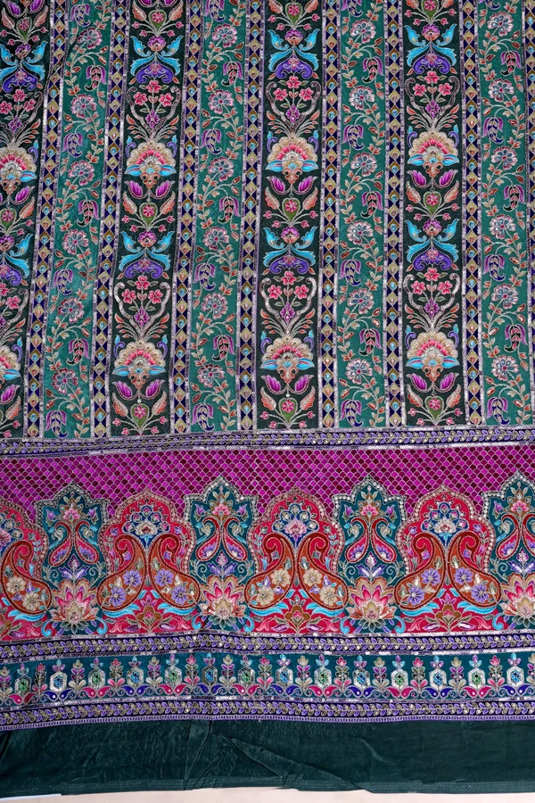 Floral_Stripe_Placement_Print_Fabric_With_Ornamental_Border