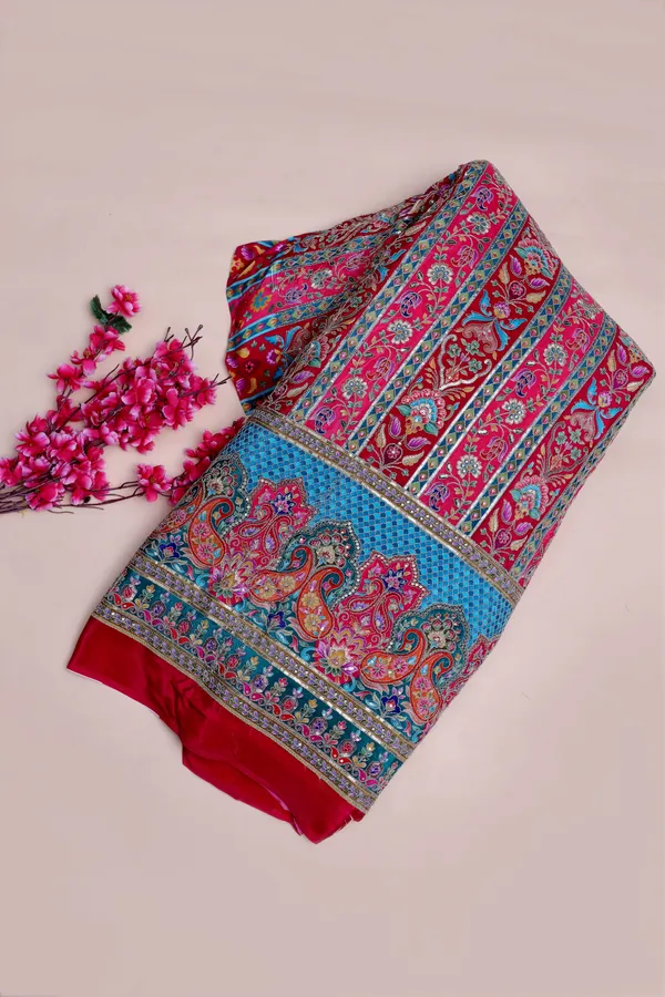 Floral_Stripe_Placement_Print_Fabric_With_Ornamental_Border