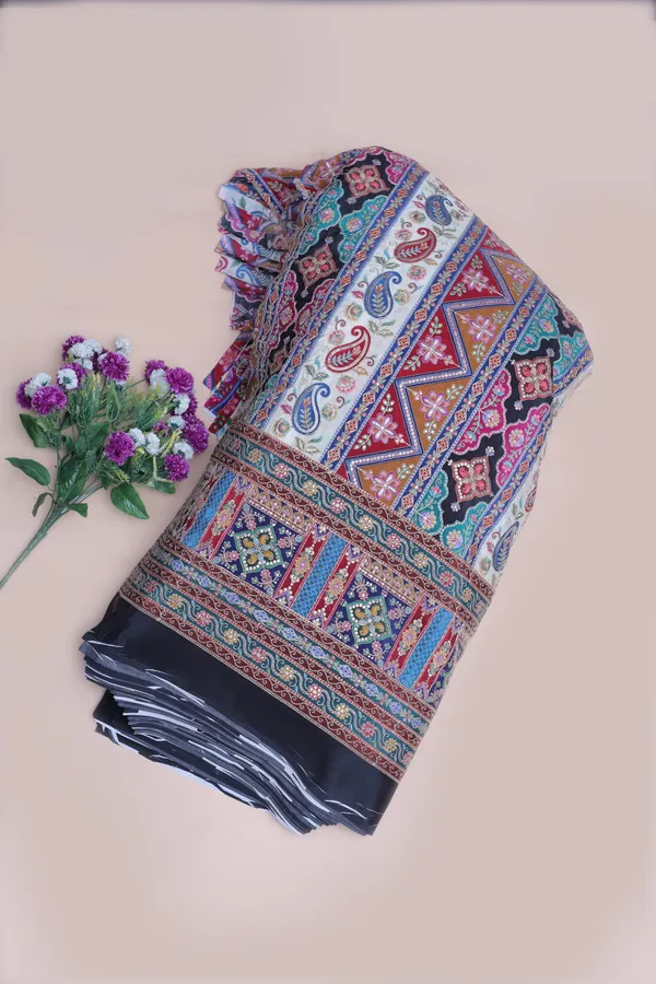 Natural_Crepe_White_Geometric_Ethnic_Placement_Print_Fabric_With_Paisley_Ornamental_Border