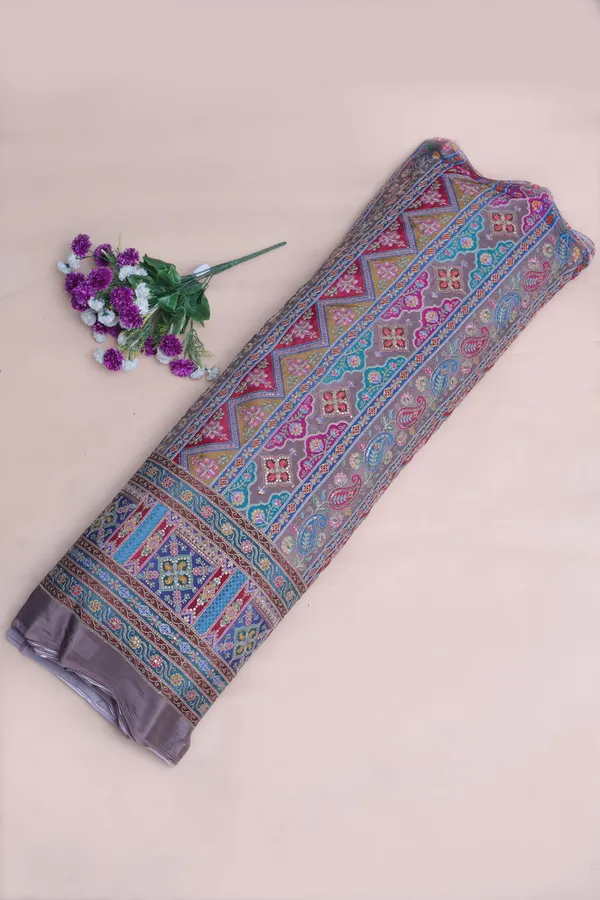 Natural_Crepe_Dusty_Lavender_Geometric_Ethnic_Placement_Print_Fabric_With_Paisley_Ornamental_Border