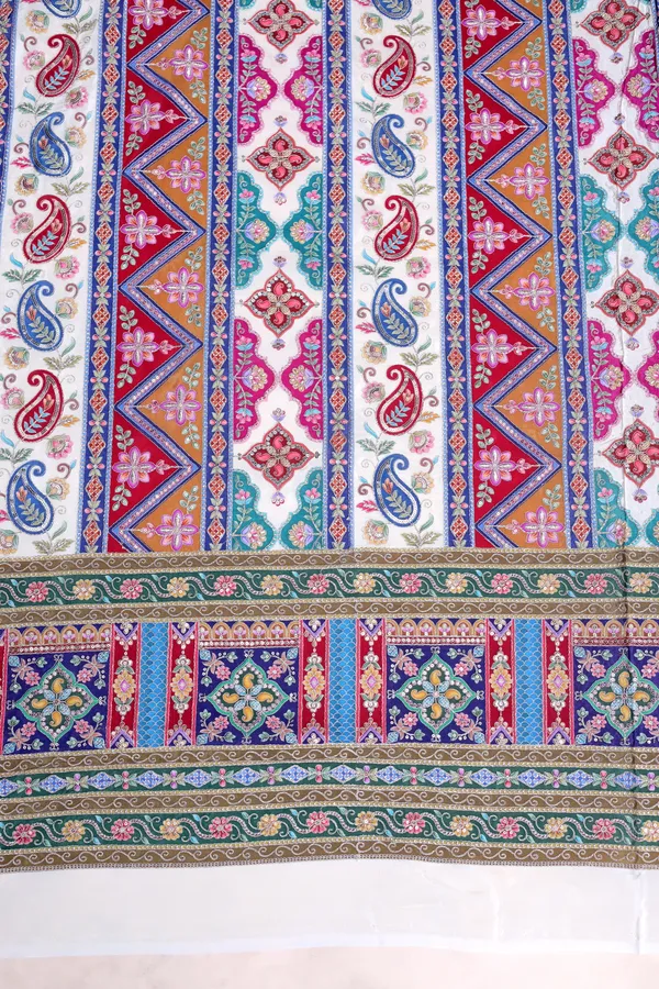 Natural_Crepe_Off_White_Geometric_Ethnic_Placement_Print_Fabric_With_Paisley_Ornamental_Border