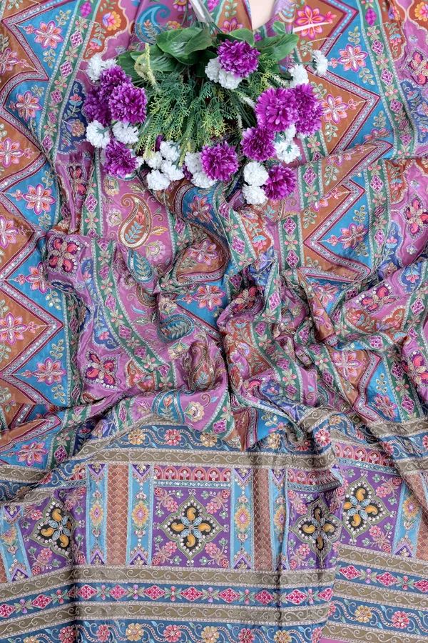 Natural_Crepe_Lavender_Pink_Geometric_Ethnic_Placement_Print_Fabric_With_Paisley_Ornamental_Border