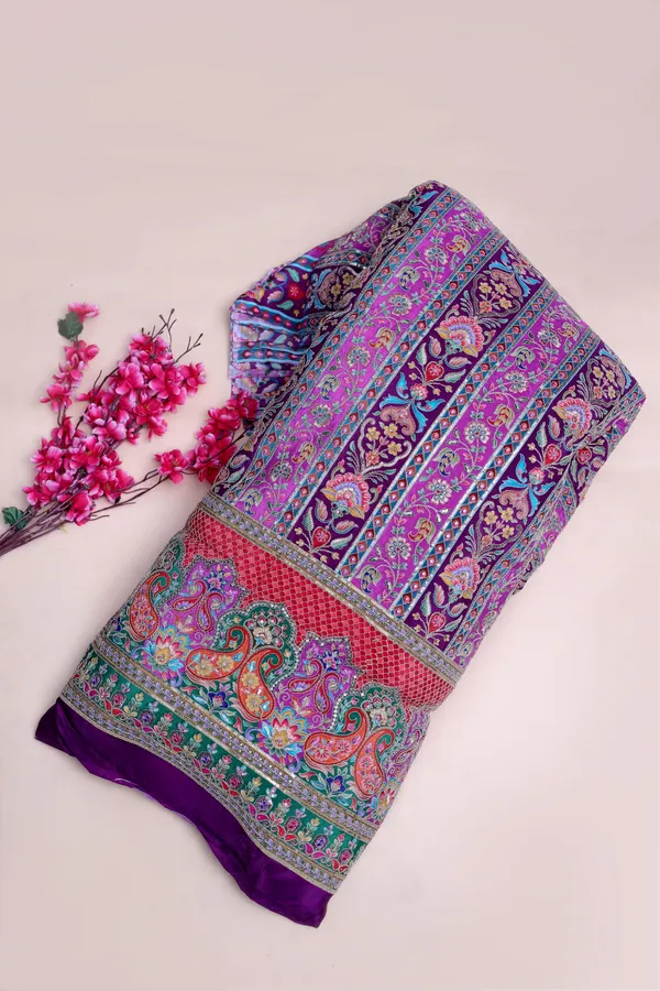 Floral_Stripe_Placement_Print_Fabric_With_Ornamental_Border