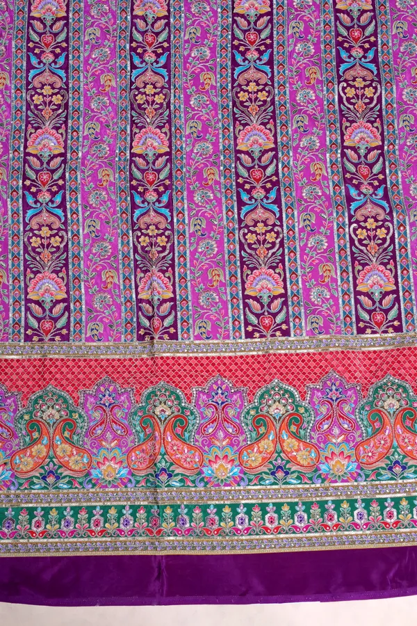 Floral_Stripe_Placement_Print_Fabric_With_Ornamental_Border