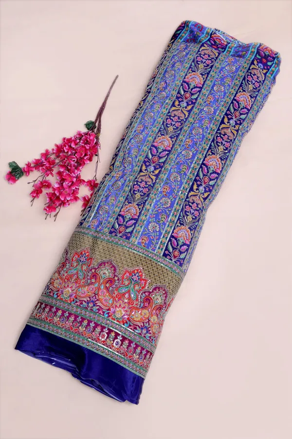 Geometric_Mirror_Work_Placement_Print_Fabric_With_Heavy_Border