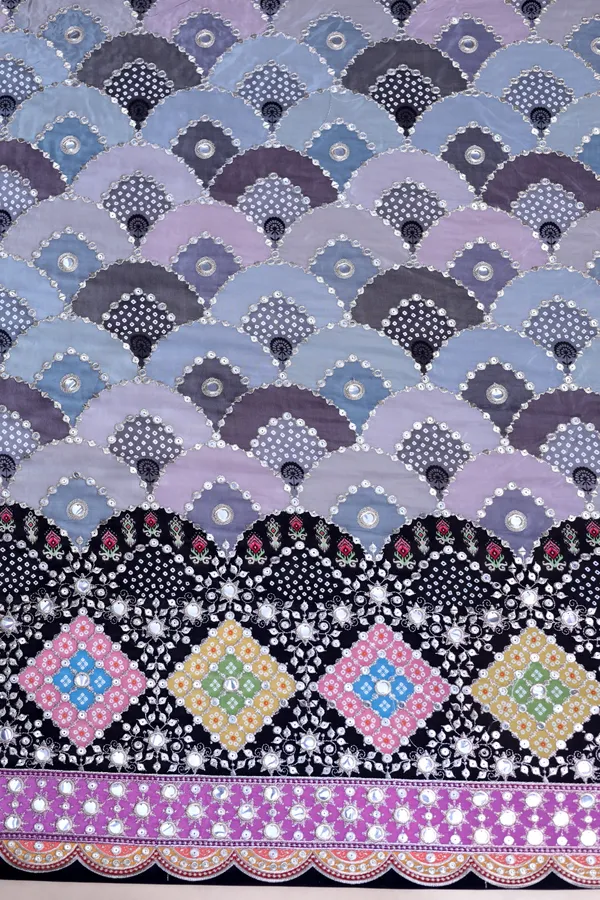 Geometric_Mirror_Work_Placement_Print_Fabric_With_Heavy_Border