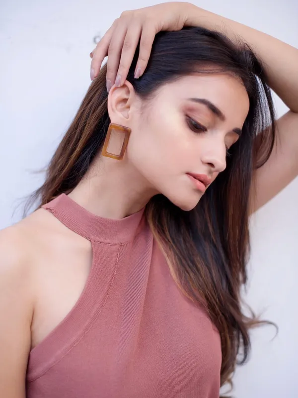 Gaia_Hollow_Earrings