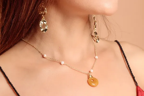 Nour_Necklace_Rose_Quartz_Pink