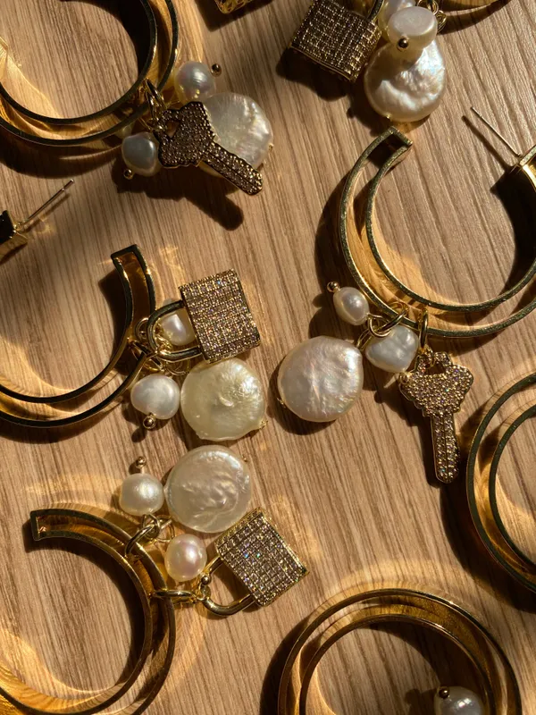 Rae_Lock_Key_Hoops