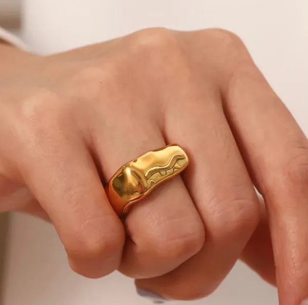 Rae_Chunky_Ring