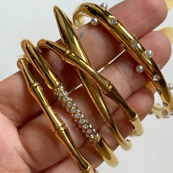 Rae_Studded_Pearl_Cuff
