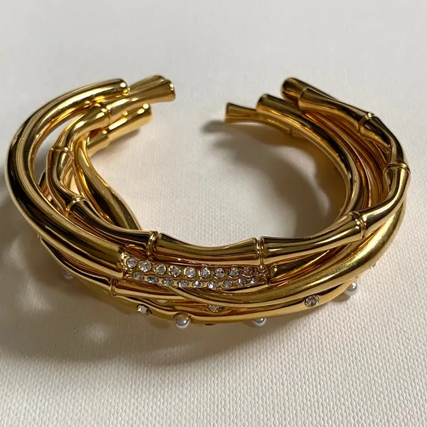 Rae_Studded_Pearl_Cuff