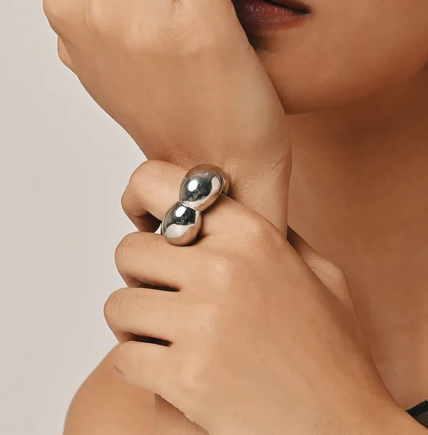 Rashmika_X_Fallon_Fallon_Floret_Ring_Silver