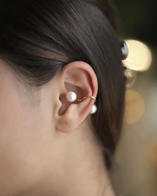Isla_Pearl_Ear_Cuff