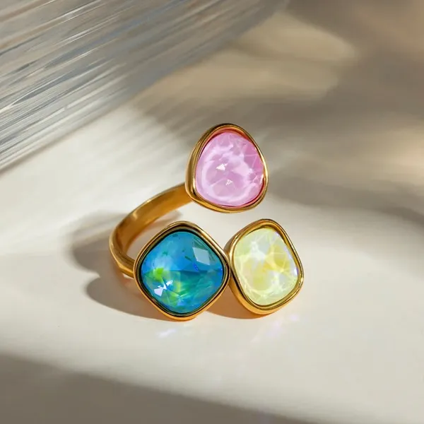 Isla_Crystal_Ring