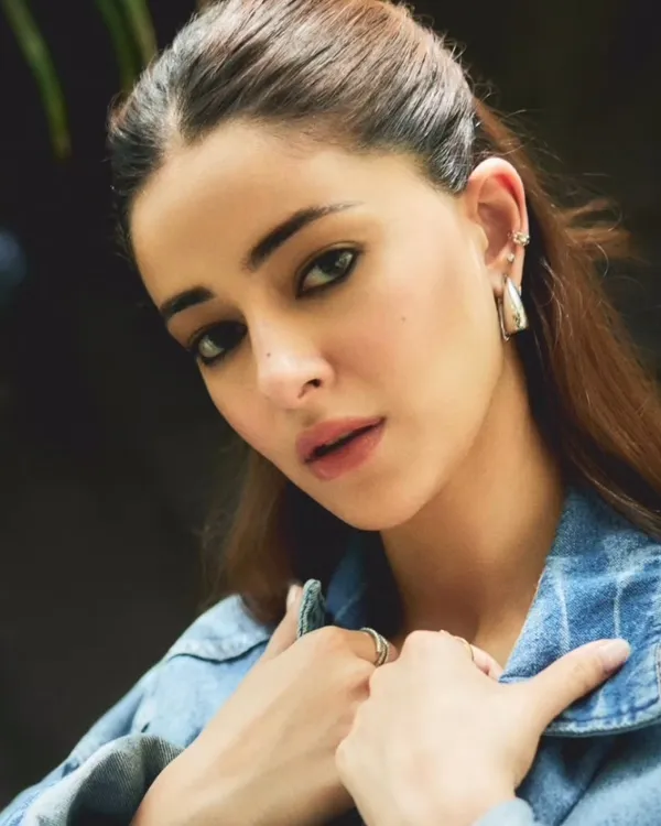 Ananya_X_Isla_Silver