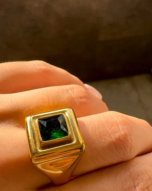 Isla_Sage_Ring