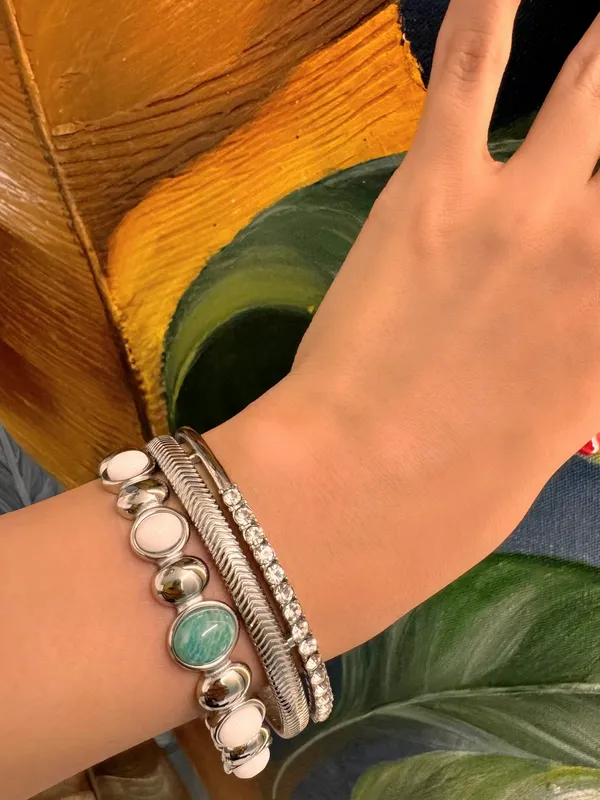 Rae_Mia_Cuff_Gold