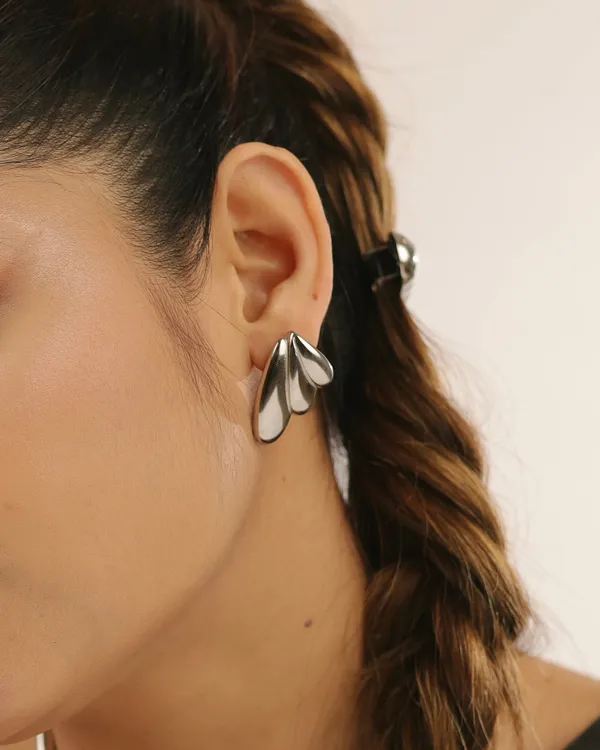 Ora_Earrings_Gold