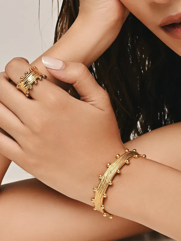 Kalyani_X_Fallon_Ring