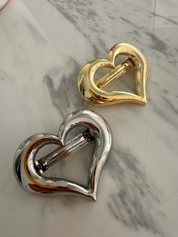 Amara_Clip_Silver