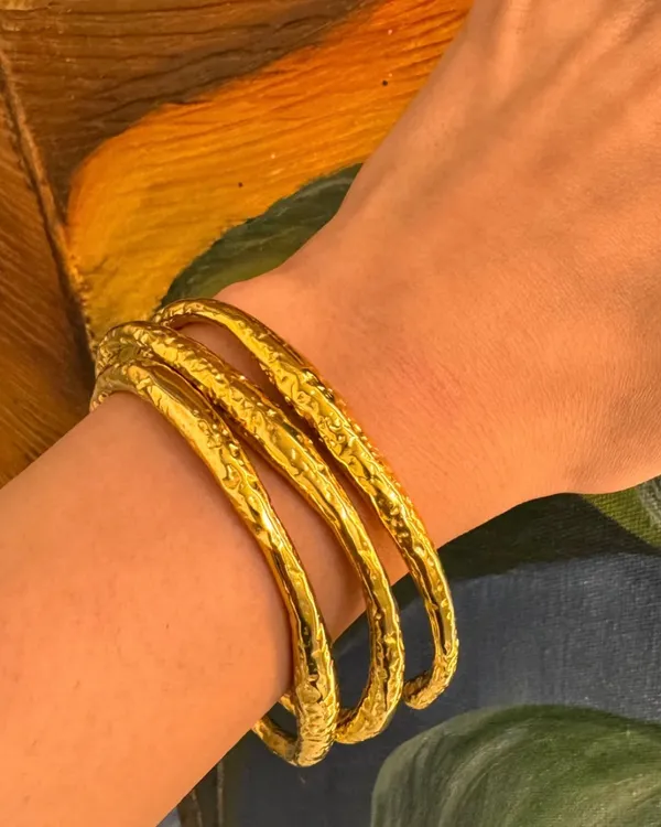 Rae_Wave_Bangle_Adjustable_Single_Silver_Textured
