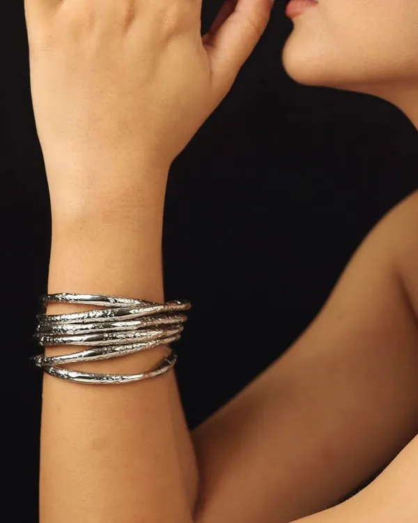 Rae_Wave_Bangle_Adjustable_Single_Silver_Textured