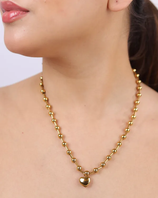 Alba_Heart_Necklace
