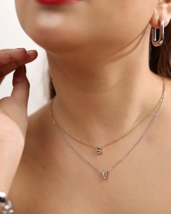 Dainty_Initial_Necklace_Silver_R
