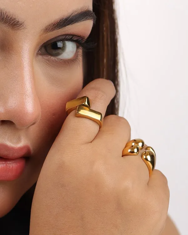 Zova_Ring