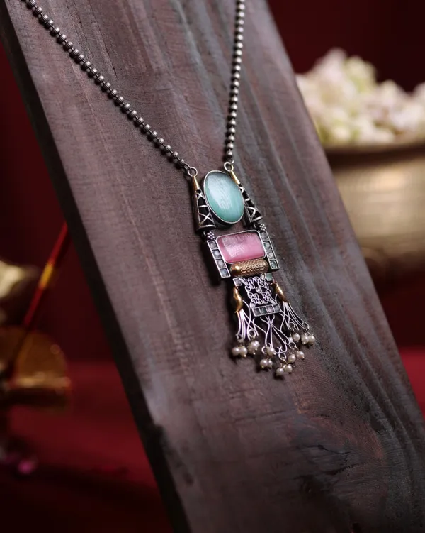 Eshra_Necklace_And_Earrings_Set