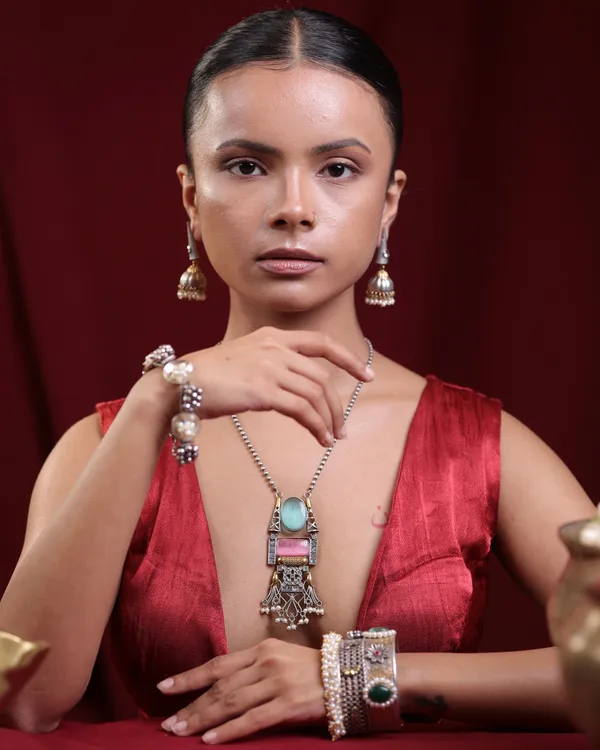 Eshra_Necklace_And_Earrings_Set