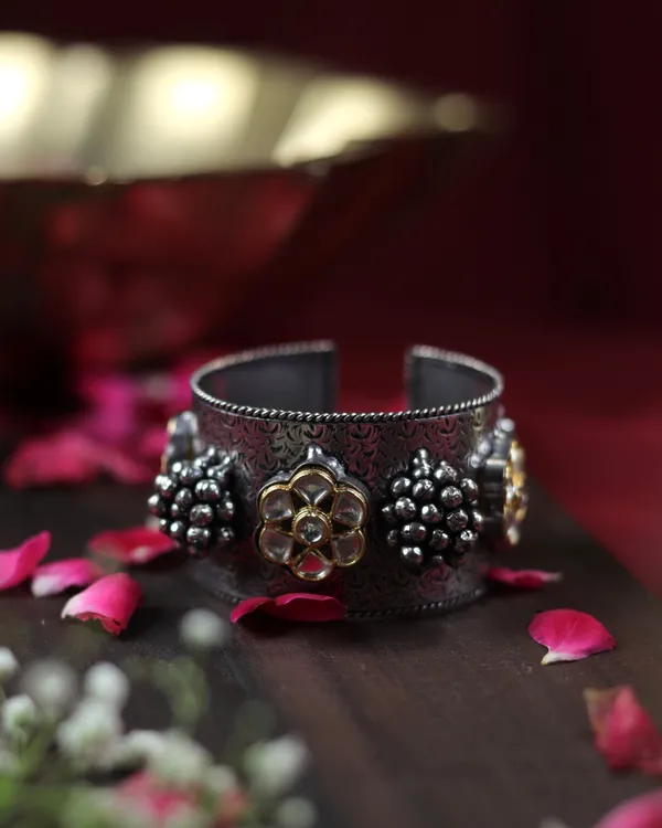 Aarohi_Cuff_Adjustable