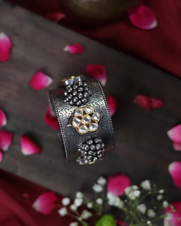 Aarohi_Cuff_Adjustable